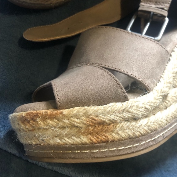 Tan platform wedges - Picture 5 of 5